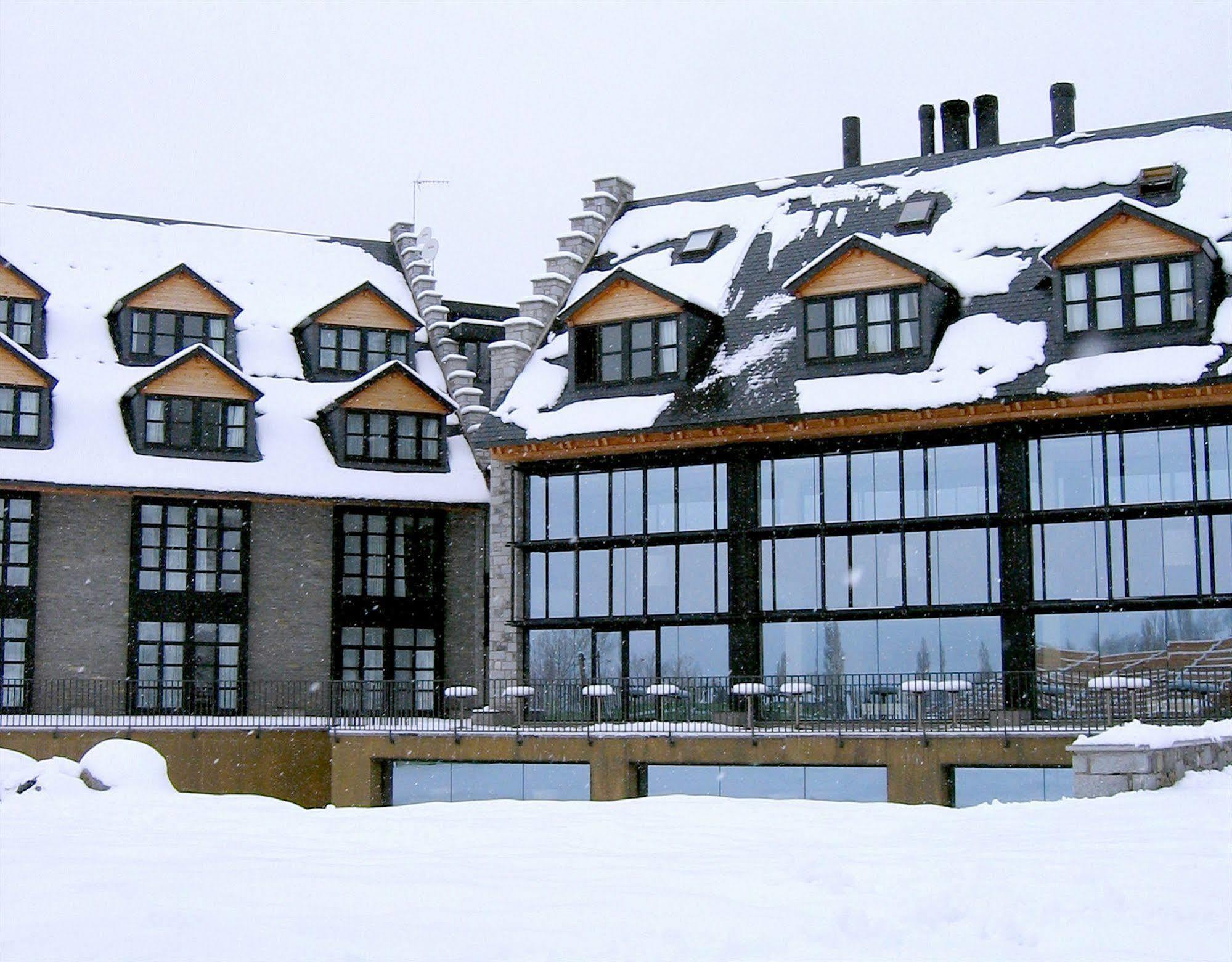 Hg Cerler Hotell Exteriör bild